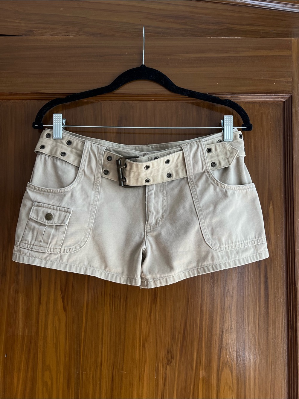 Beige Women's Lowrise Belted Utility Shorts